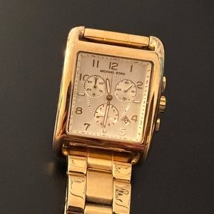 Michael Kors Oversized Gold-Tone Stainless Steel Watch
